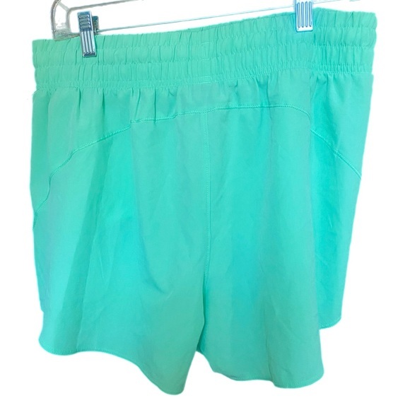 Under Armour Pants - New Under Armour Play Up 3.0 Shorts. Size Large. Mint green.